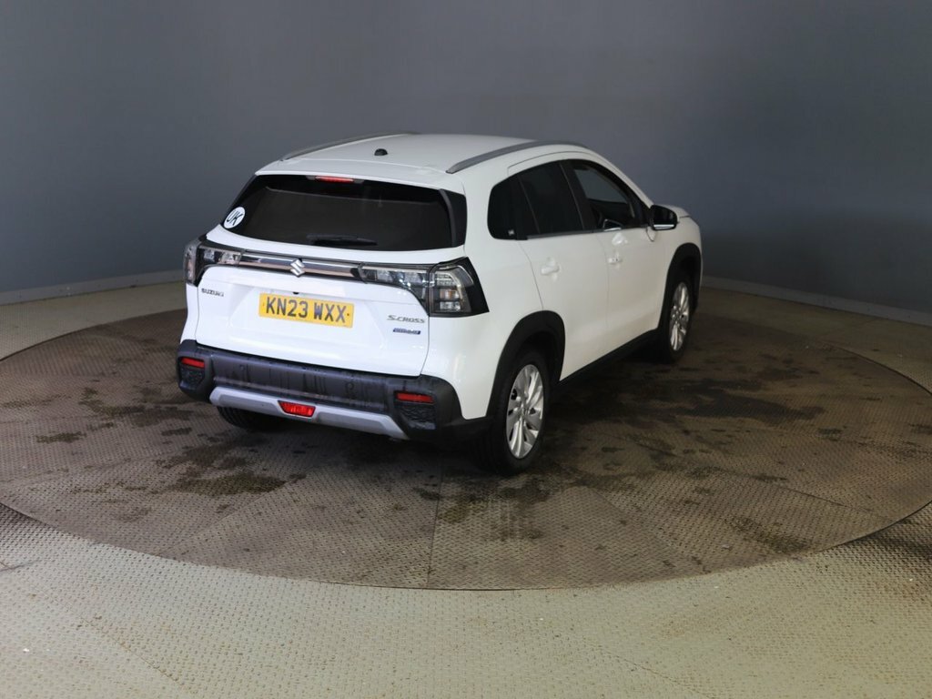 Suzuki S Cross 1.4L Motion White #4