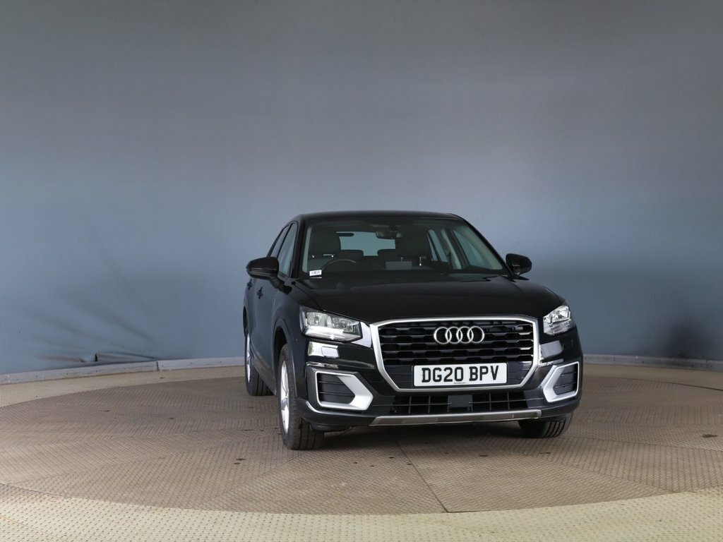 Audi Q2 1L Technik Black #2