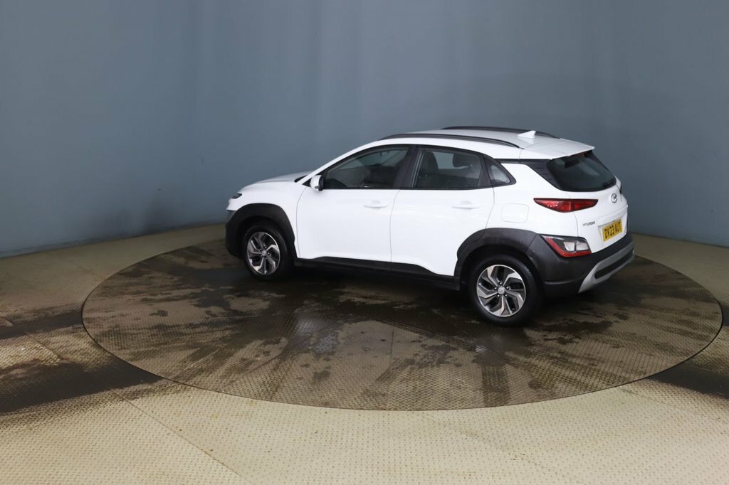 Hyundai Kona 1L Se Connect White #4