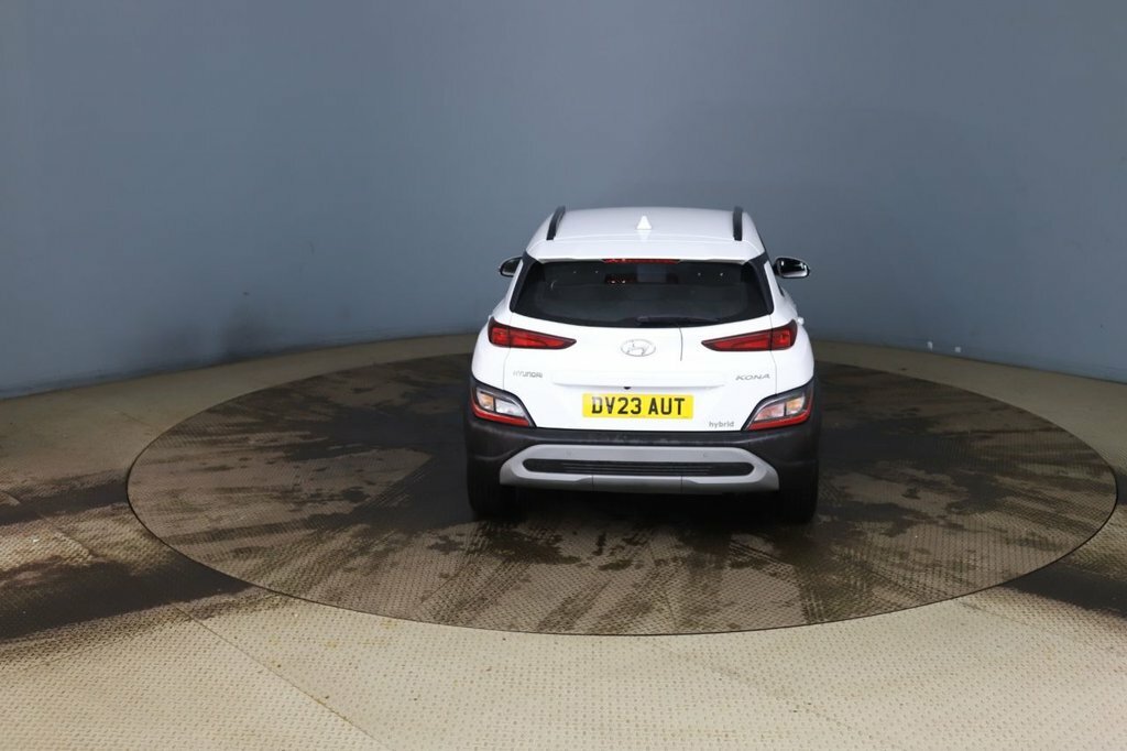 Hyundai Kona 1L Se Connect White #5