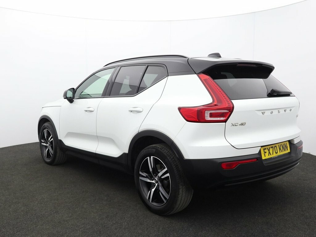 Volvo XC40 2L R-design White #5