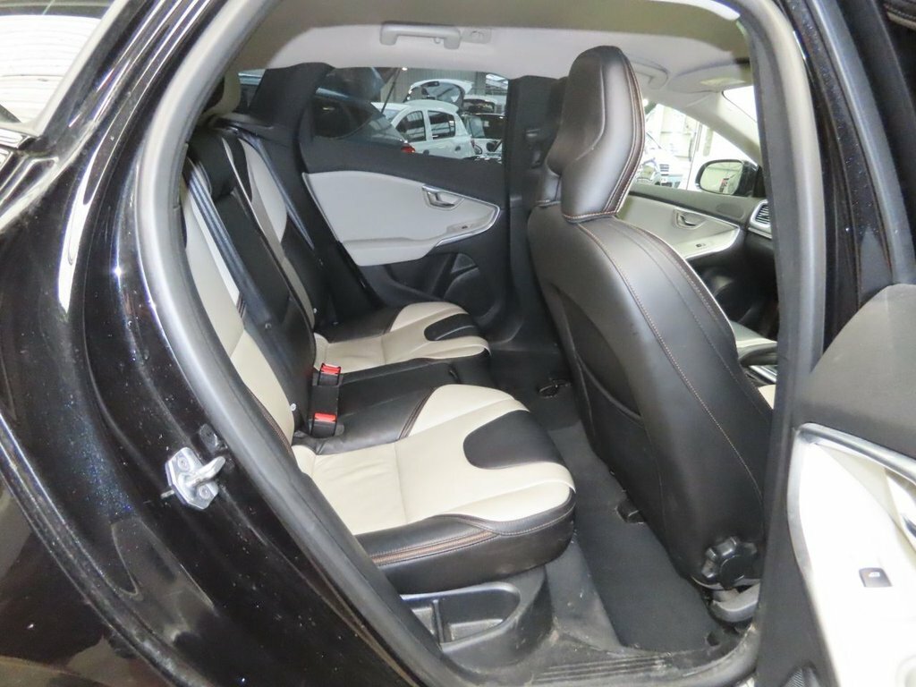 Volvo V40 Cross Country T3 Pro Rear Camera , Sensus Nav Red #11