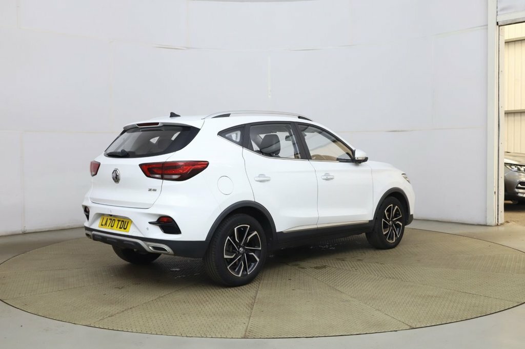 MG ZS 1L Exclusive White #6