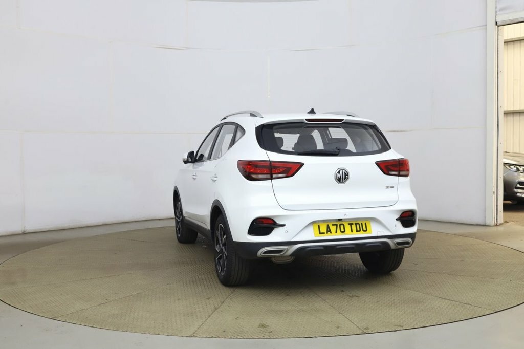 MG ZS 1L Exclusive White #5