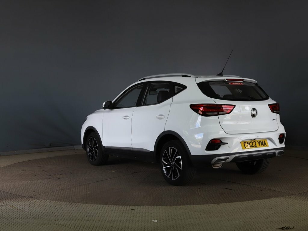 MG ZS 1L Exclusive White #4