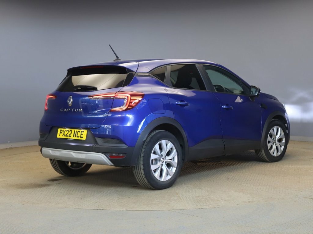 Renault Captur 1L Iconic Blue #5