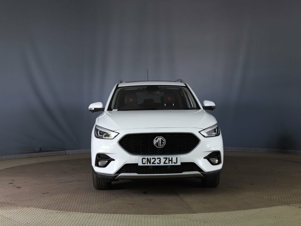 MG ZS 1L Exclusive White #2