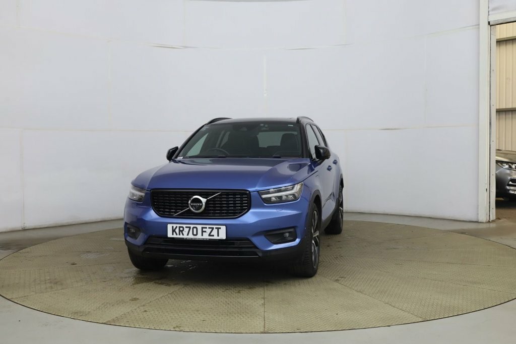 Volvo XC40 1.5L R-design Pro Blue #2