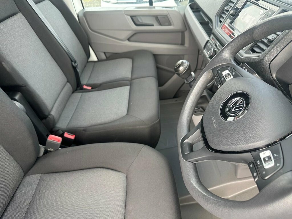 Volkswagen Crafter 2L Trendline YA21HLP White #2