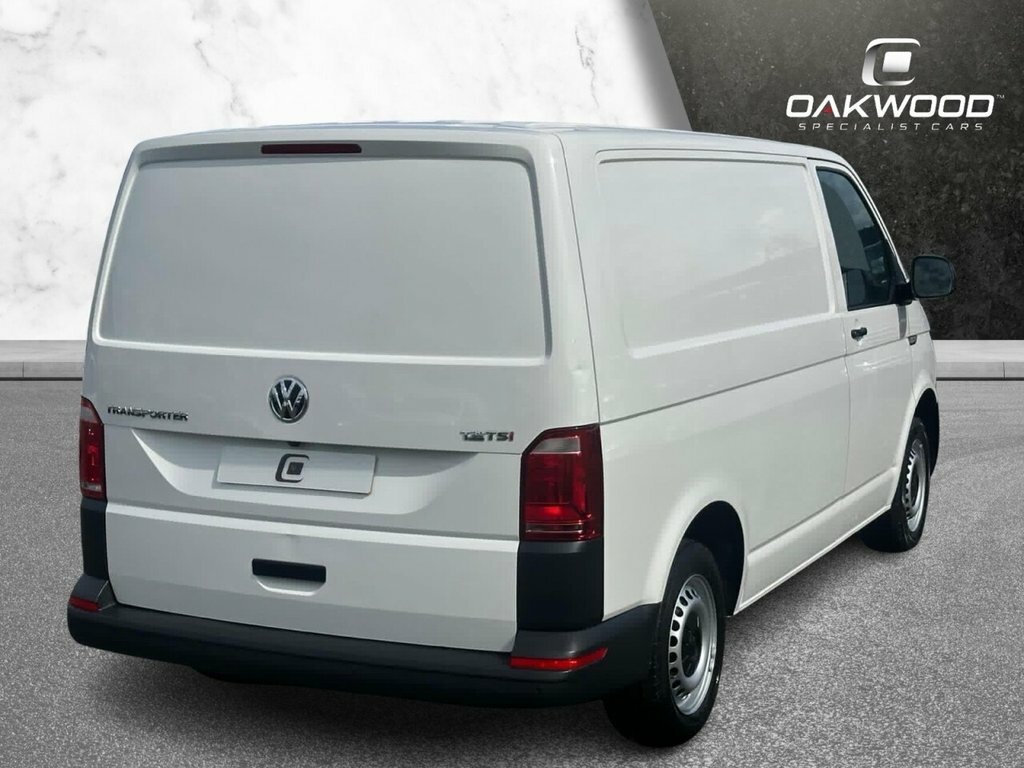 Volkswagen Transporter 2L Startline White #4