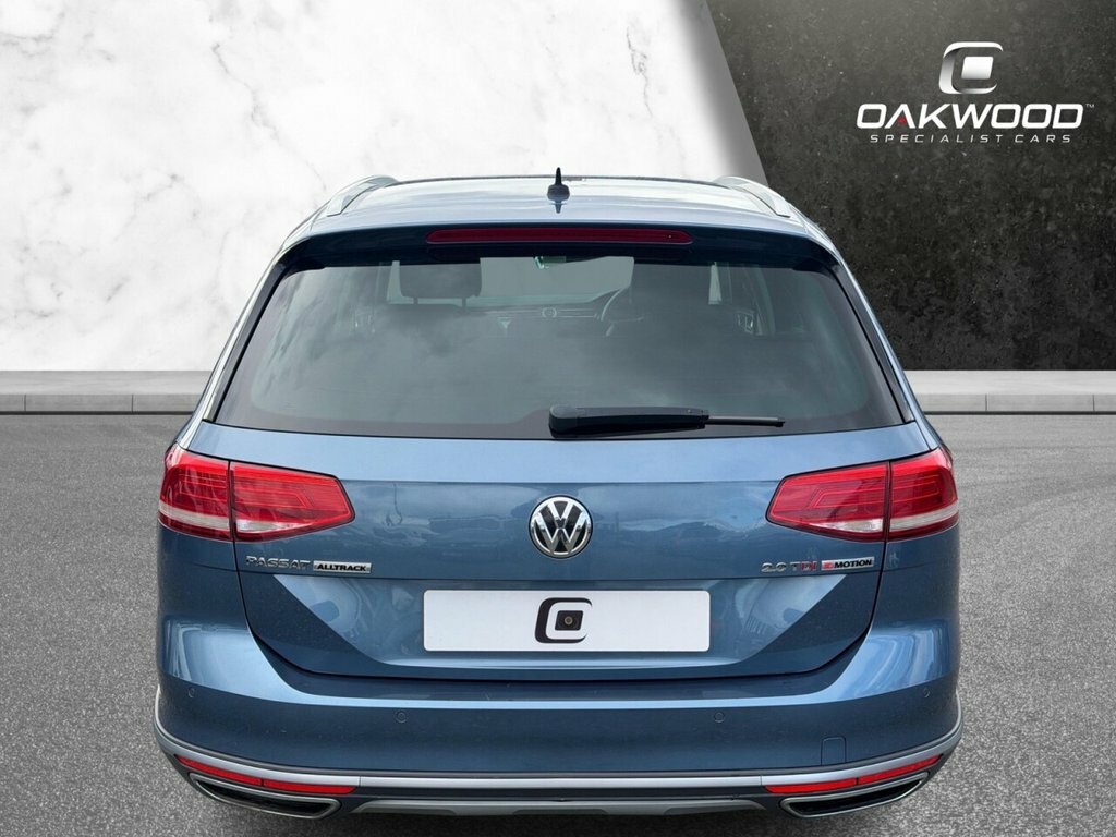 Volkswagen Passat Alltrack 2L Alltrack Blue #4