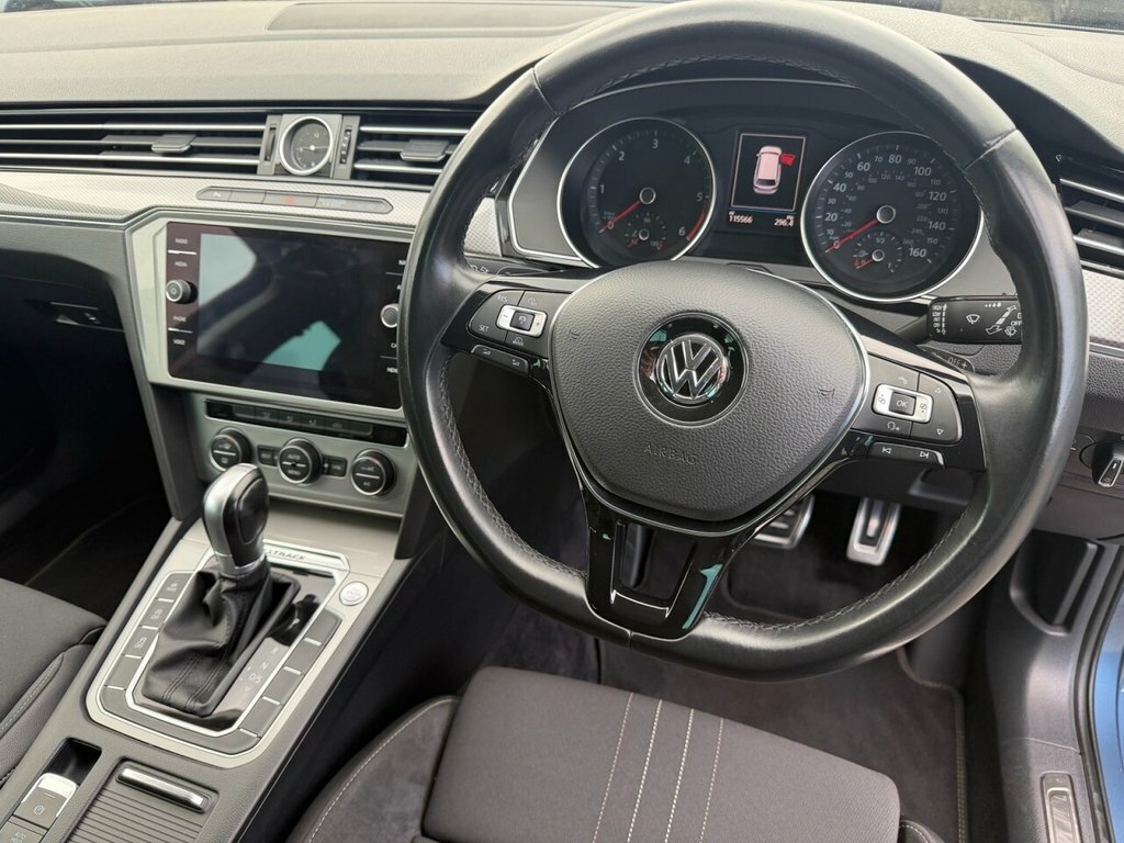 Volkswagen Passat Alltrack Passat Alltrack Tdi Bluemotion Technology 4Motion White #21