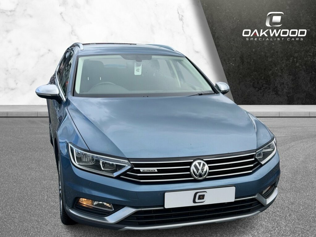 Volkswagen Passat Alltrack Passat Alltrack Tdi Bluemotion Technology 4Motion White #14