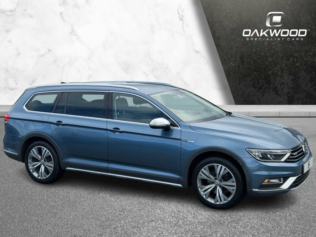 Volkswagen Passat Alltrack Passat Alltrack Tdi Bluemotion Technology 4Motion White #16