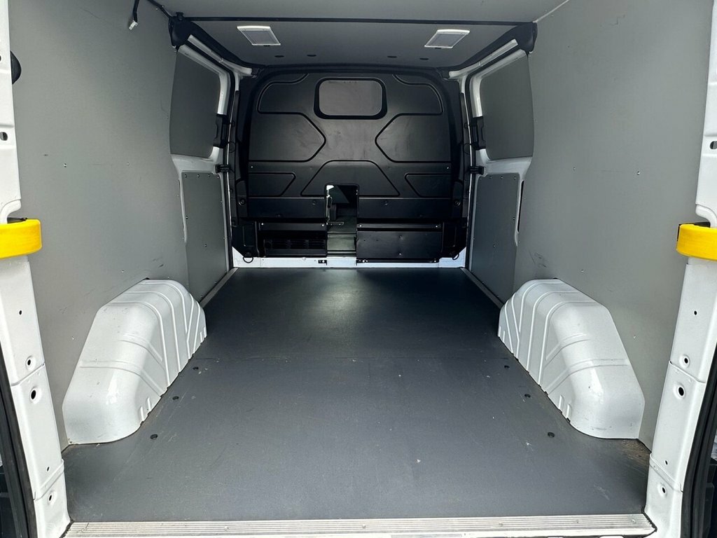 Ford Transit Custom 2L Null White #2