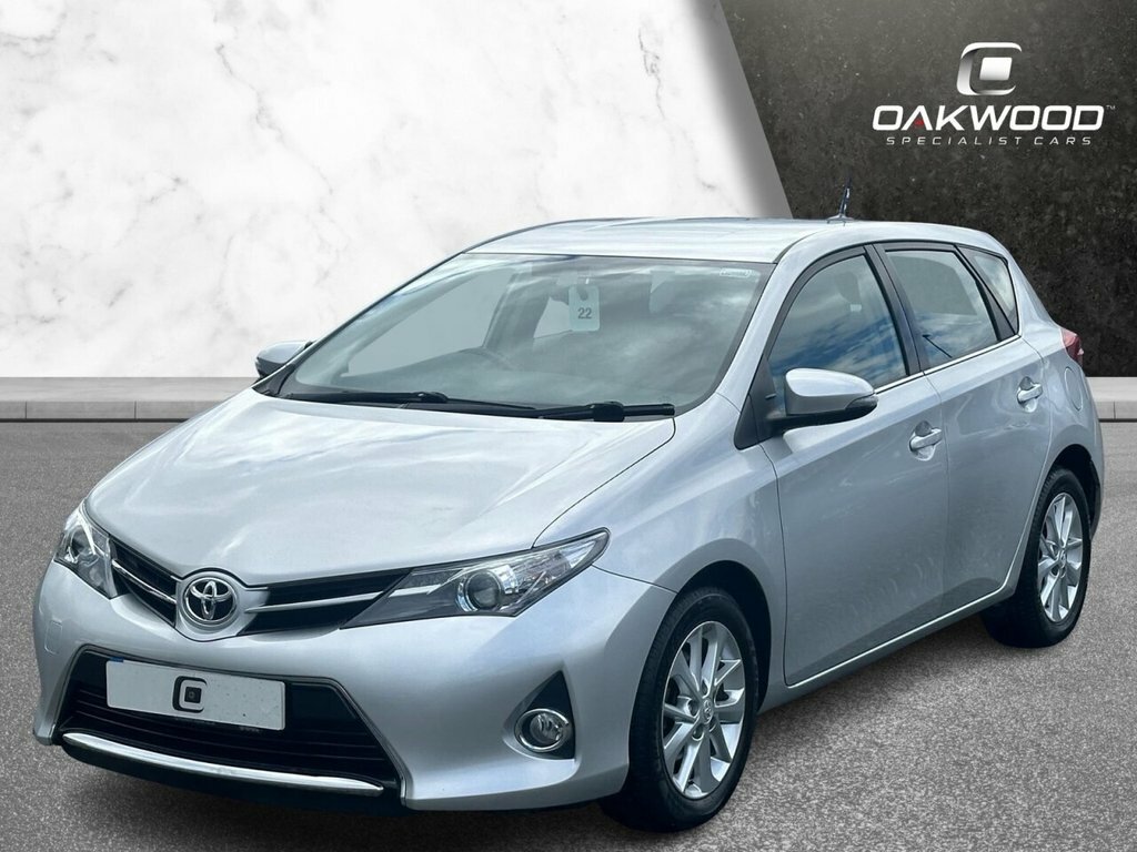 Toyota Auris 1.6L Icon Silver #2