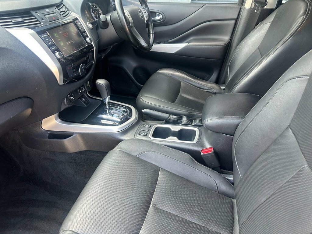 Nissan Navara 2.3L Tekna Black #6