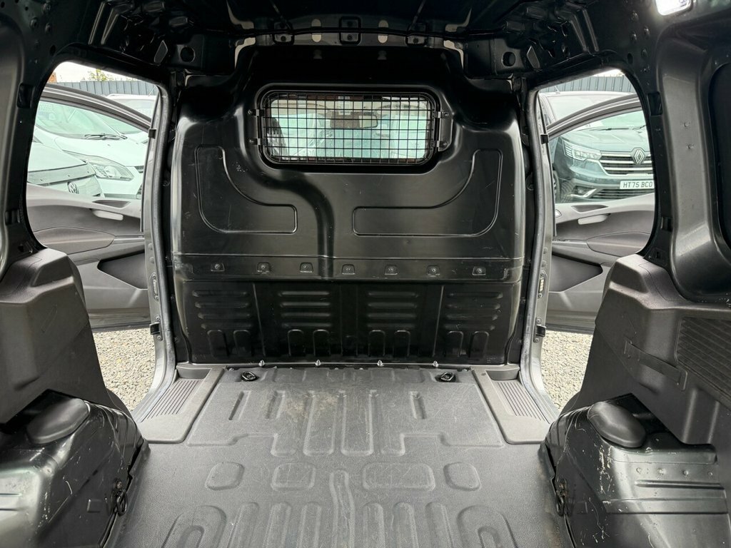 Ford Transit Courier 1.5L Sport Grey #4