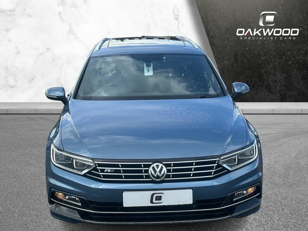 Volkswagen Passat 2.0 Tdi Gt Panoramic Roof  #9