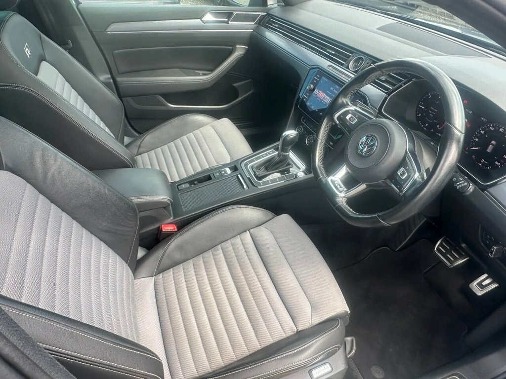 Volkswagen Passat 2.0 Tdi Gt Panoramic Roof  #24