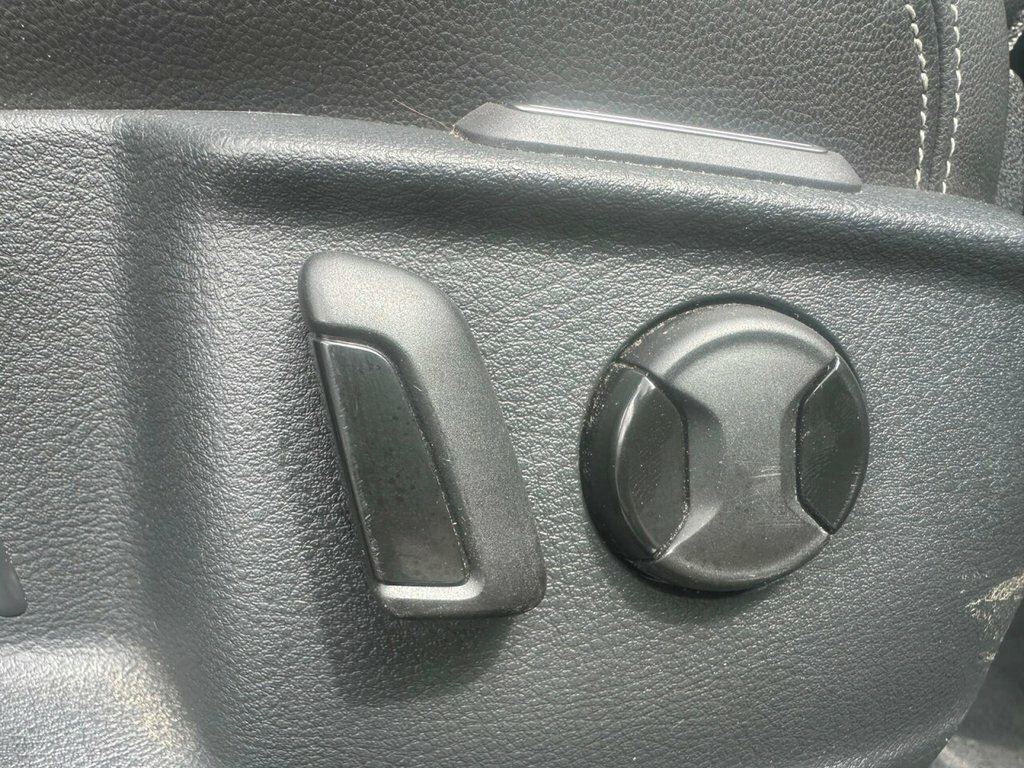 Volkswagen Passat 2.0 Tdi Gt Panoramic Roof  #17