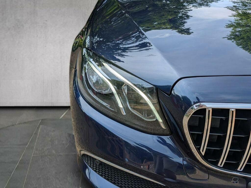 Mercedes-Benz E Class E220d Amg Line Premium Plus 9G-tronic Black #14
