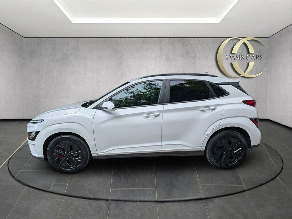 Hyundai Kona Suv 64Kwh Premium 10.5Kw Charger 2021 White #4