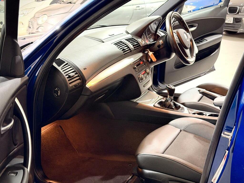 BMW 1 Series Hatchback 2.0 118I M Sport Euro 4 201059 Blue #2