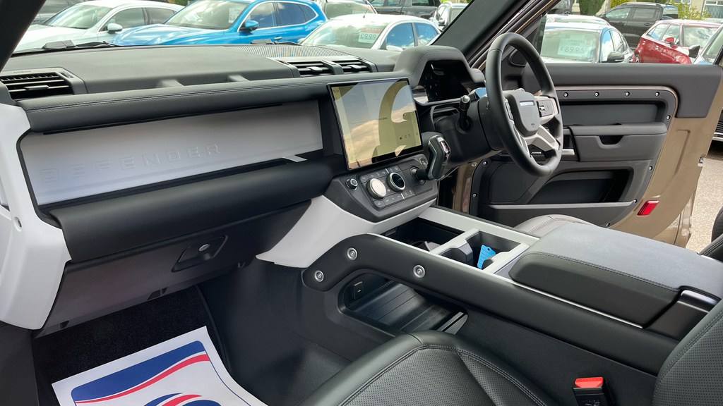Land Rover Defender 90 Obsidian 90 3.0 D250 S Mhev Brown #6