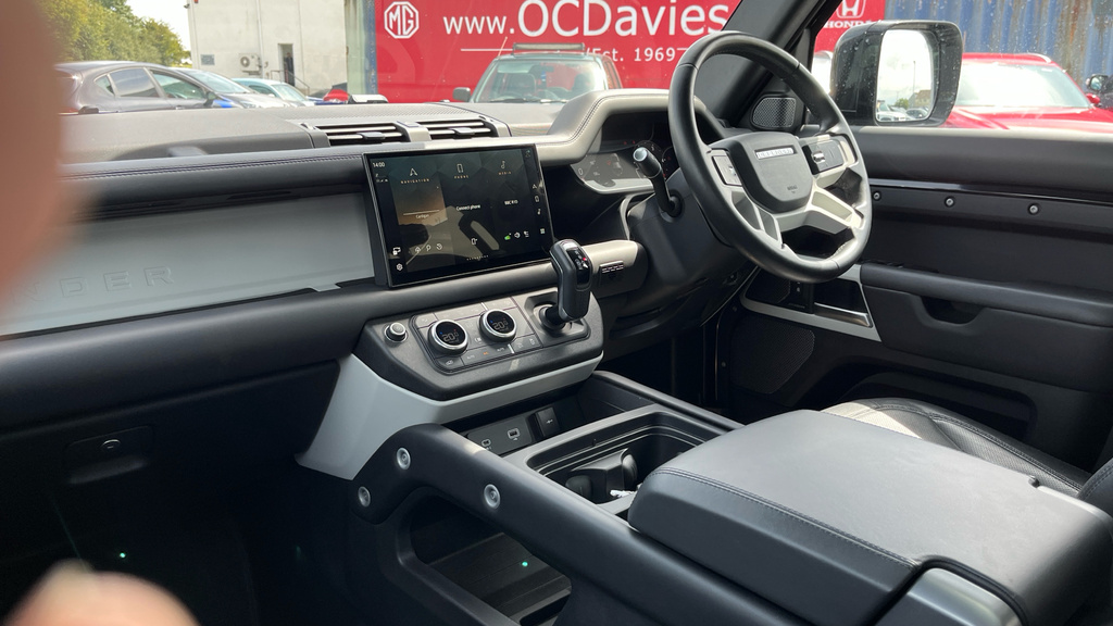 Land Rover Defender 110 3.0 D300 Mhev X-dynamic Hse Suv 4W DE73OMV Black #6
