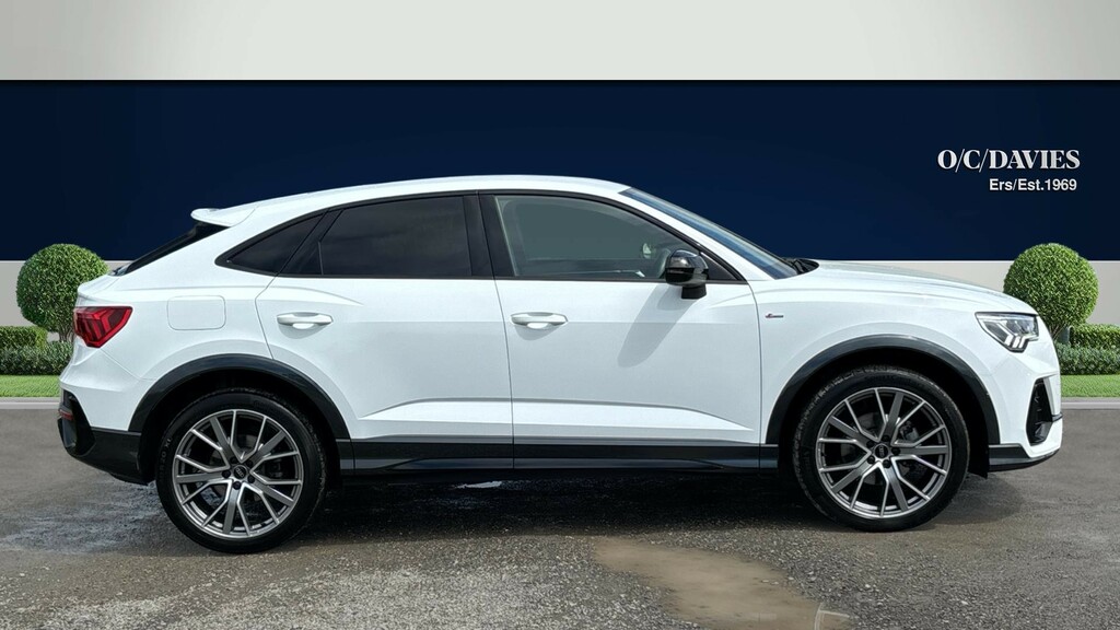 Audi Q3 1.5 Tfsi Cod 35 Black Edition Sportback CT24ADO White #2