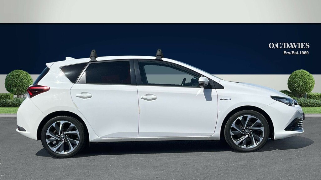 Toyota Auris 1.8 Vvt-h Design Hatchback Hybrid Cvt E White #2