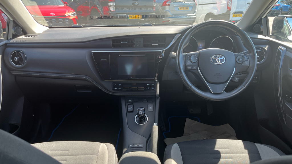 Toyota Auris 1.8 Vvt-h Design Hatchback Hybrid Cvt E White #5