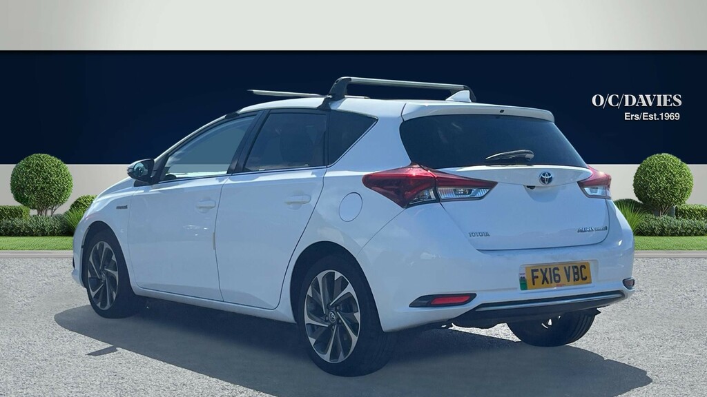 Toyota Auris 1.8 Vvt-h Design Hatchback Hybrid Cvt E White #3