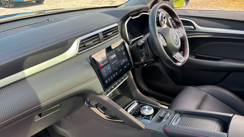MG ZS 72.6Kwh Trophy Connect Long Range Suv Black #6
