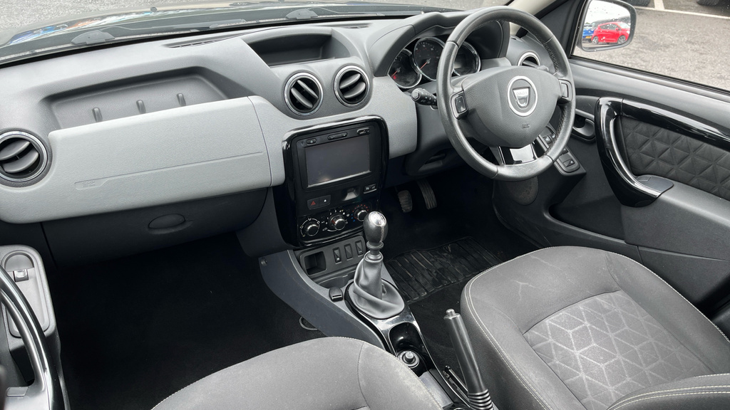 Dacia Duster 1.5 Dci Laureate Suv Euro 6 Ss CK65VGP Black #6
