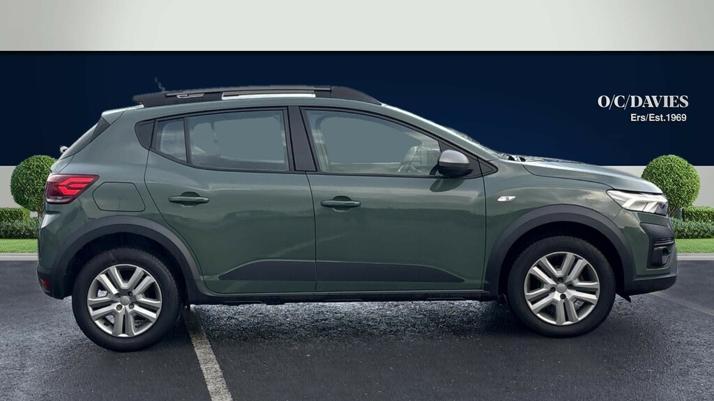 Dacia Sandero Stepway 1.0 Tce Expression Hatchback Eur Green #2
