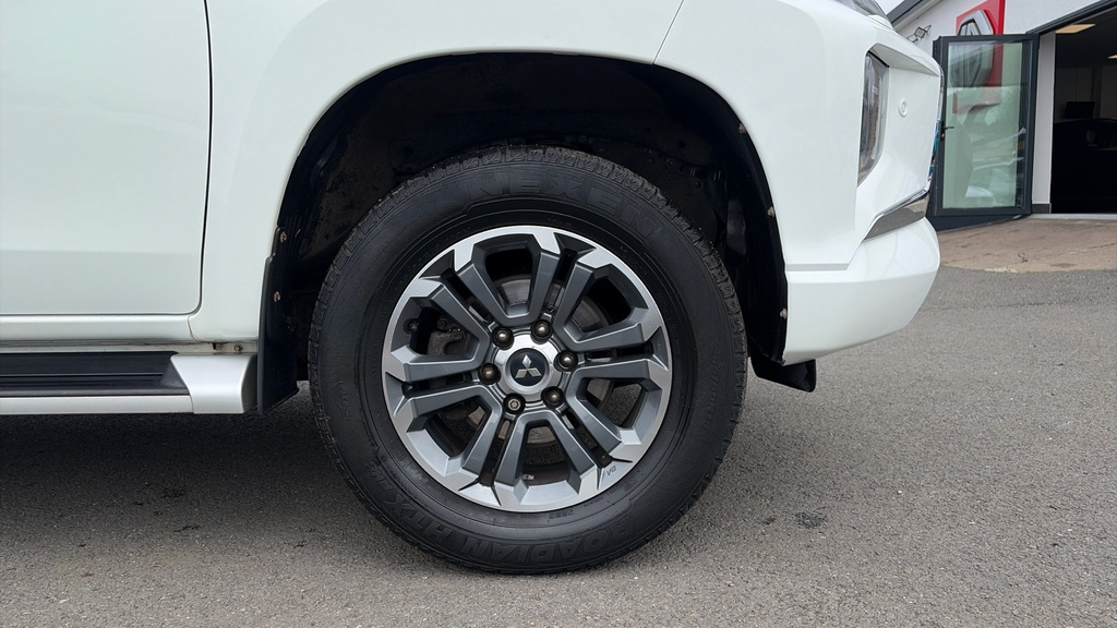 Mitsubishi L200 2.2 Di-d Dc Barbarian X Pickup Double Cab Dies Grey #15