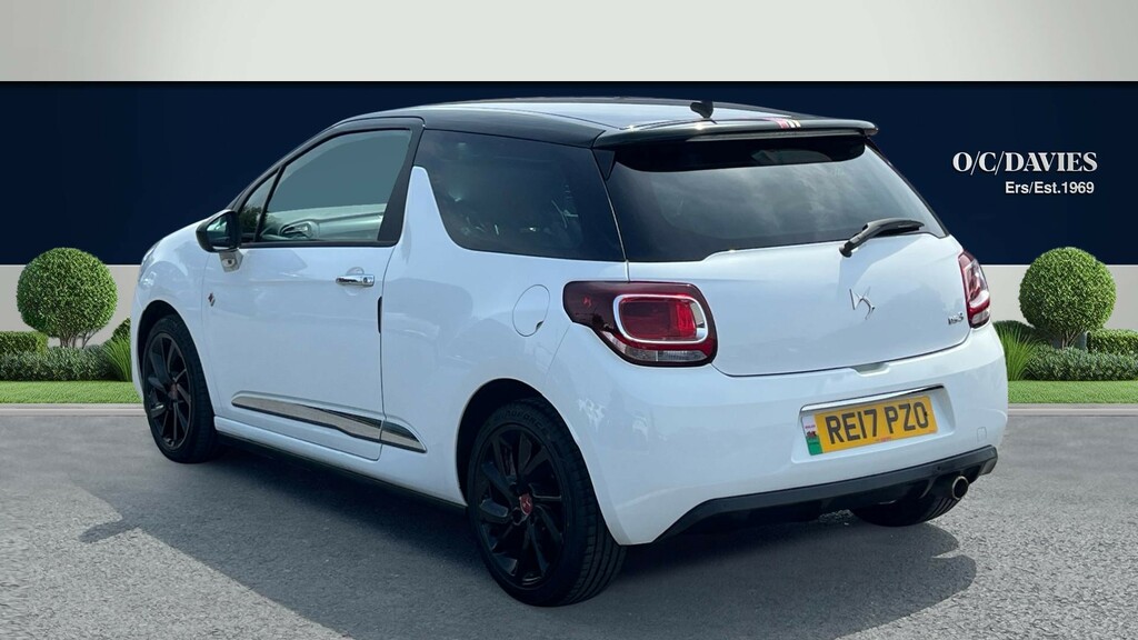 DS DS 3 1.2 Puretech Performance Line Hatchback White #3