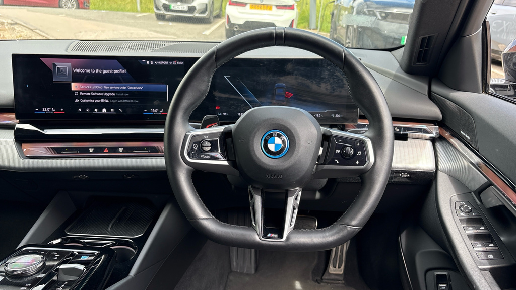 BMW i5 Saloon WA24UPZ Black #5