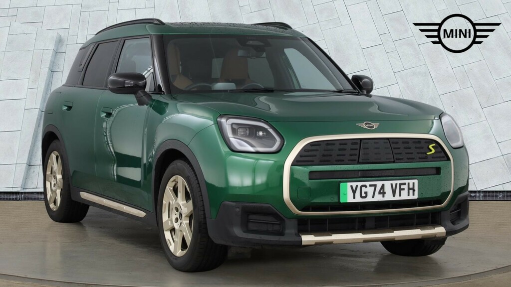 Mini Countryman Electric Green