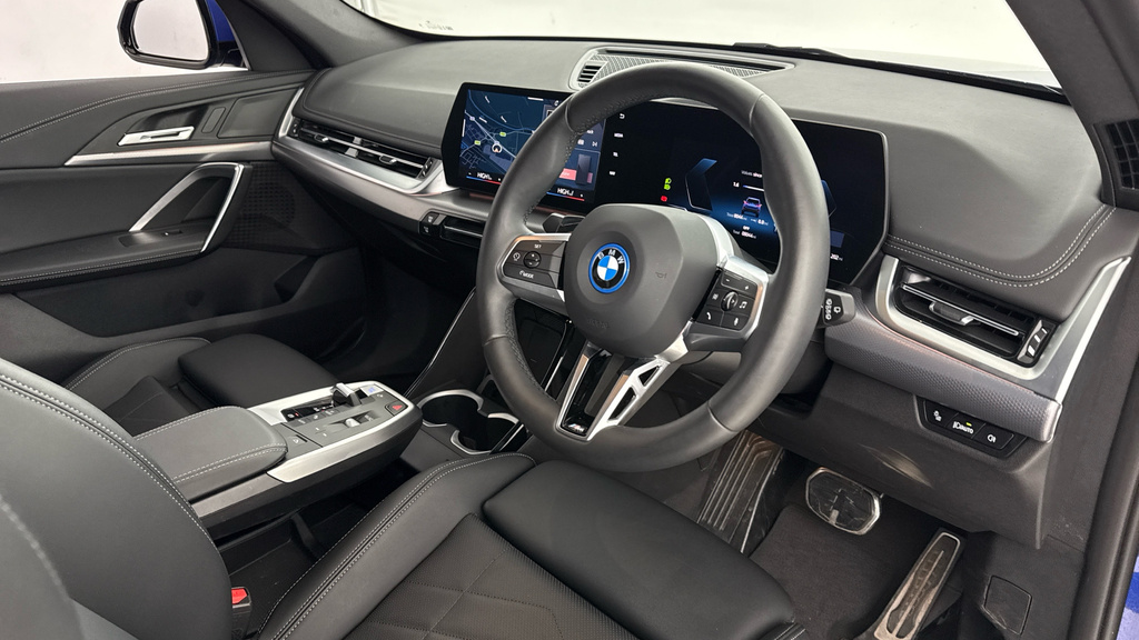 BMW iX1 Suv Blue #6