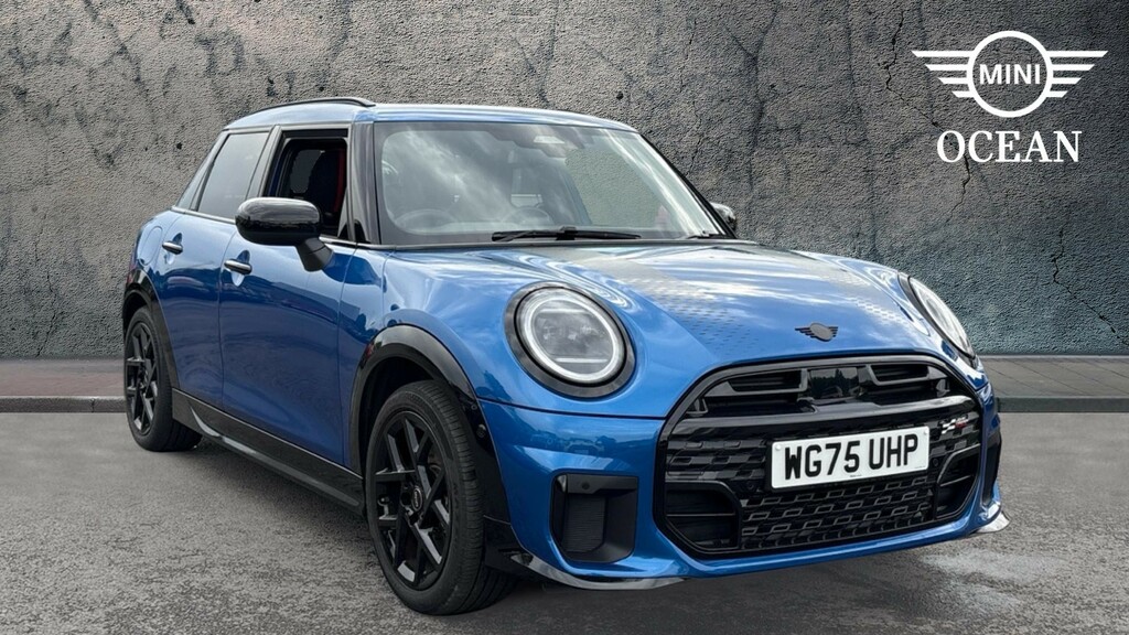Mini Hatch 5-Door Hatch Cooper Exclusive Blue #1