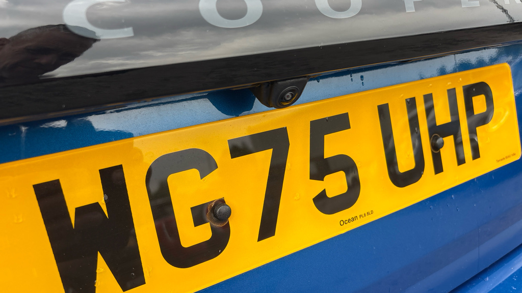 Mini Hatch 5-Door Hatch Cooper Exclusive Blue #37