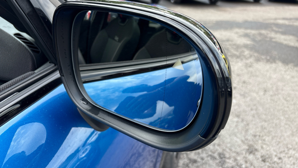 Mini Hatch 5-Door Hatch Cooper Exclusive Blue #33