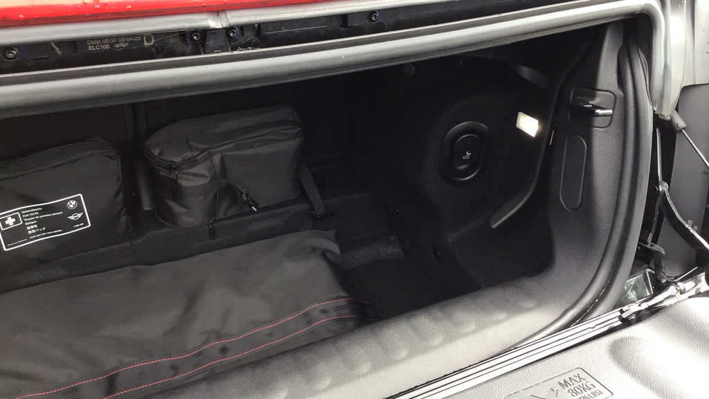 Mini Hatch #32