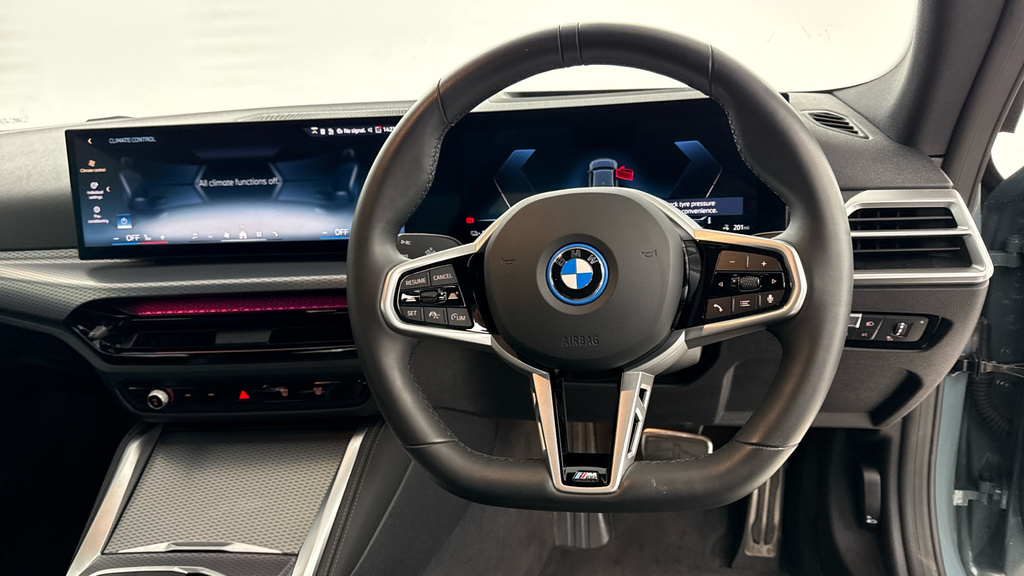 BMW i4 Coupe Green #5