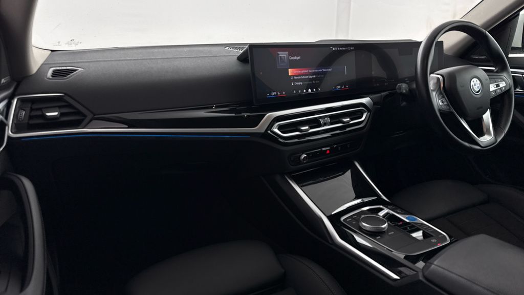 BMW i4 Coupe White #5