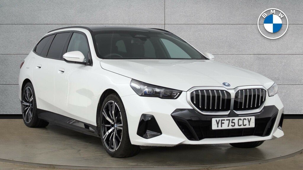 BMW 5 Series Estate White