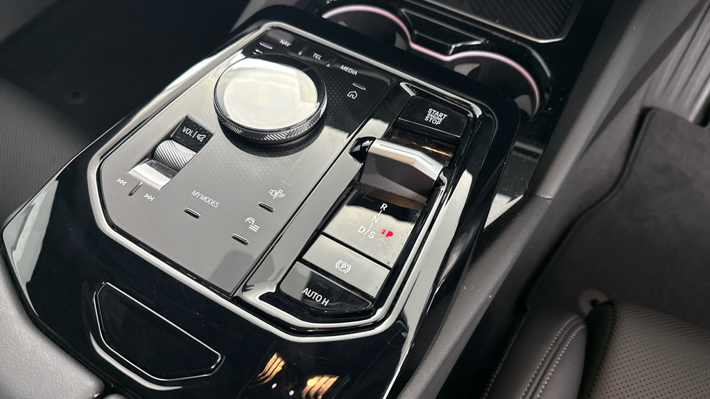BMW 5 Series 520I M Sport #10
